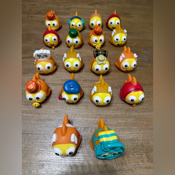 Colorful Fish Toy Set - Picture 3 of 6